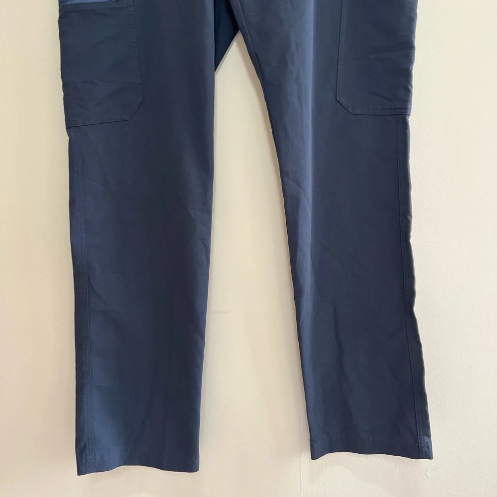 FIGS Men’s Cairo Cargo Straight Leg Scrub Pants RARE Dusty Blue PO# 2359, XL